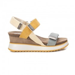 Cuñas Mujer XTI 142822 Amarillo