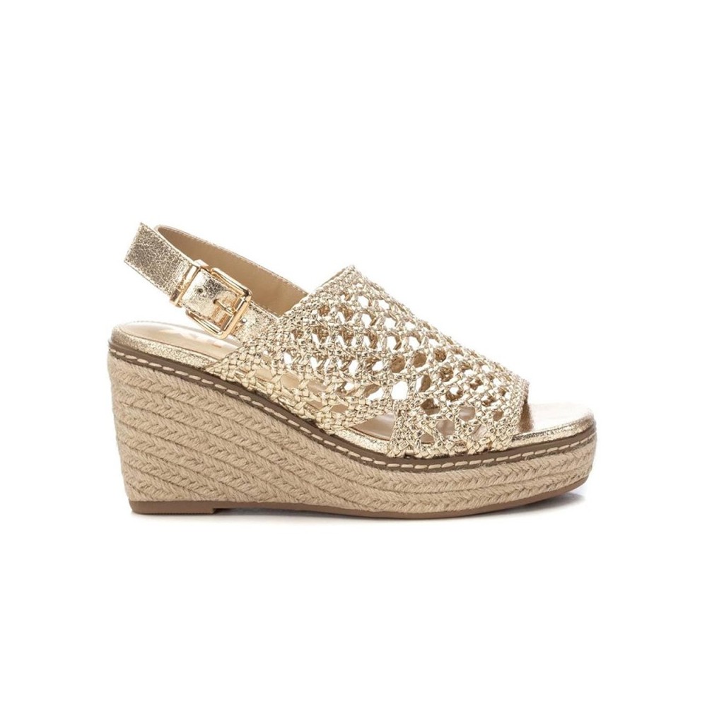 Cuñas Mujer XTI 143829 Oro
